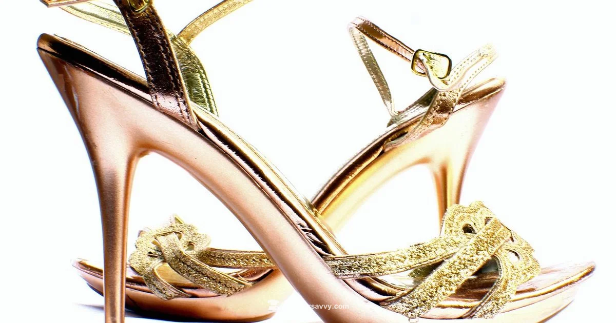 Jil Sander Thong Sandals - SanderSavvy