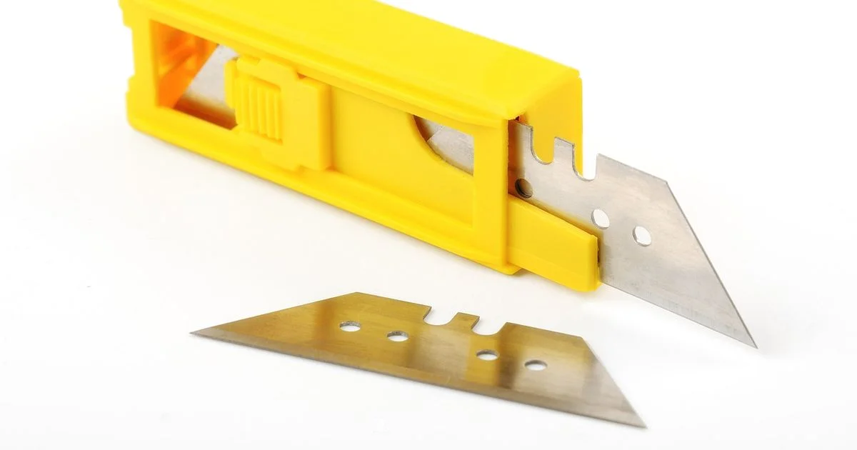 Clean Sanding Block - SanderSavvy