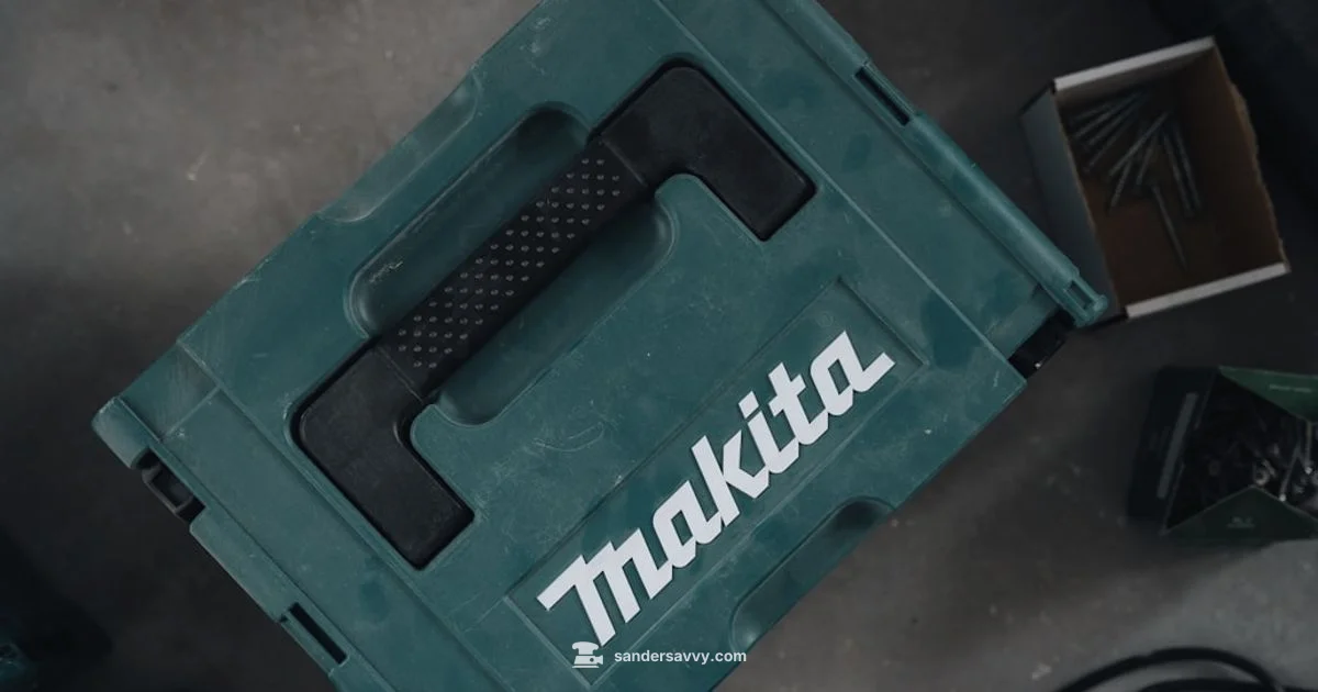 Makita 9924DB in Action - SanderSavvy