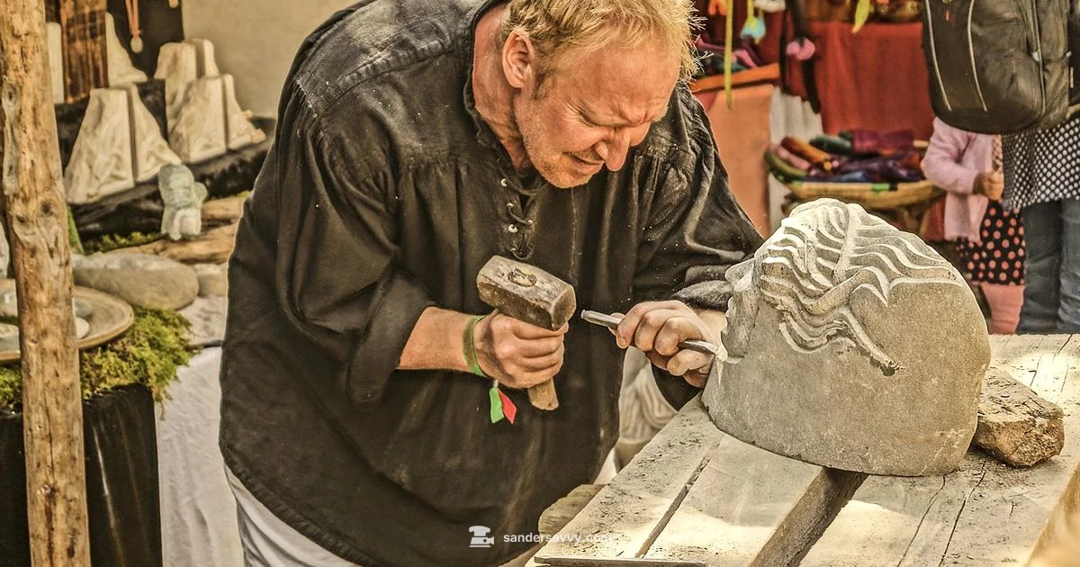 Dewalt Palm Sander at Lowe's - SanderSavvy